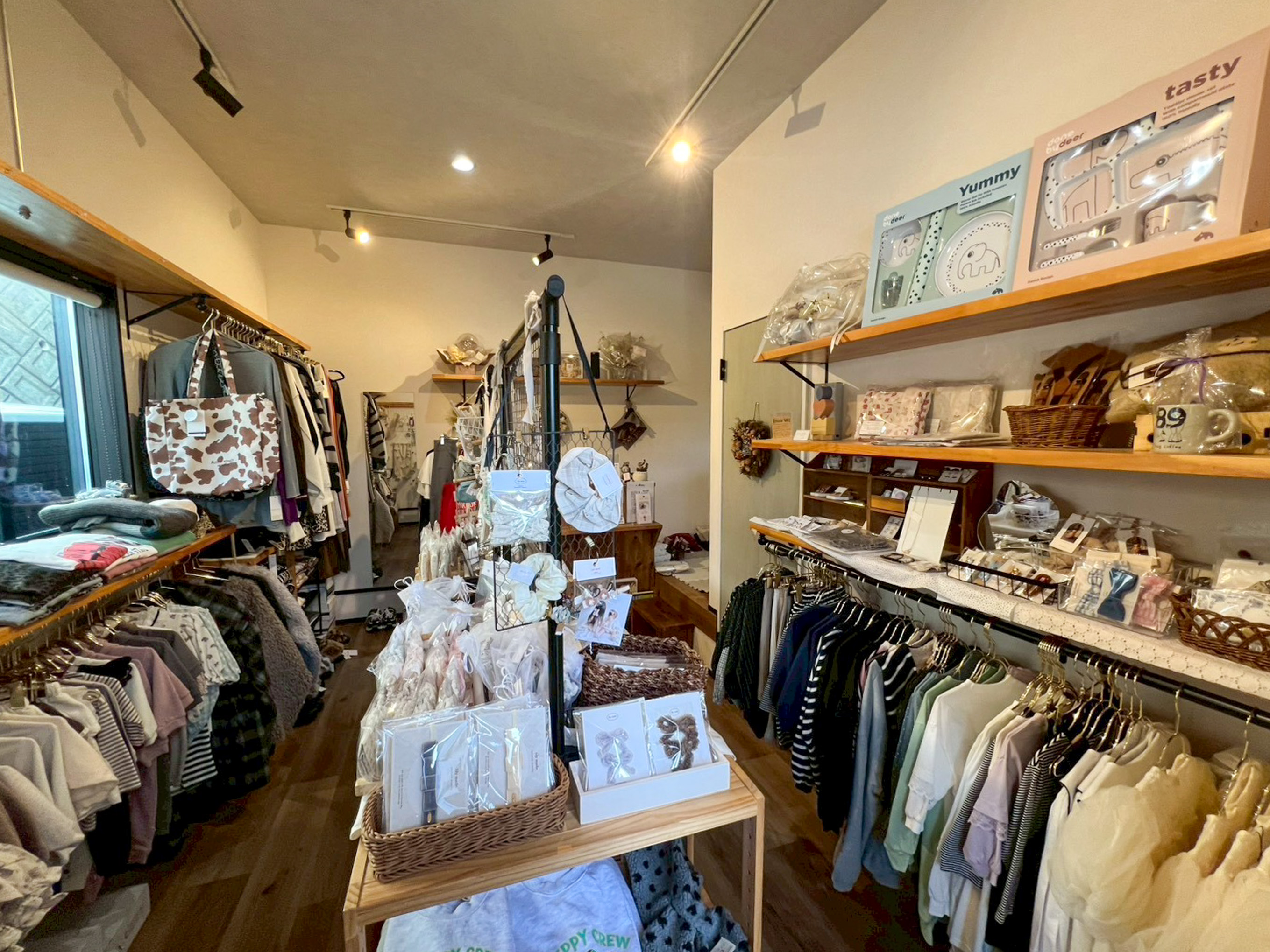 hug you（韓国子供服・雑貨屋）