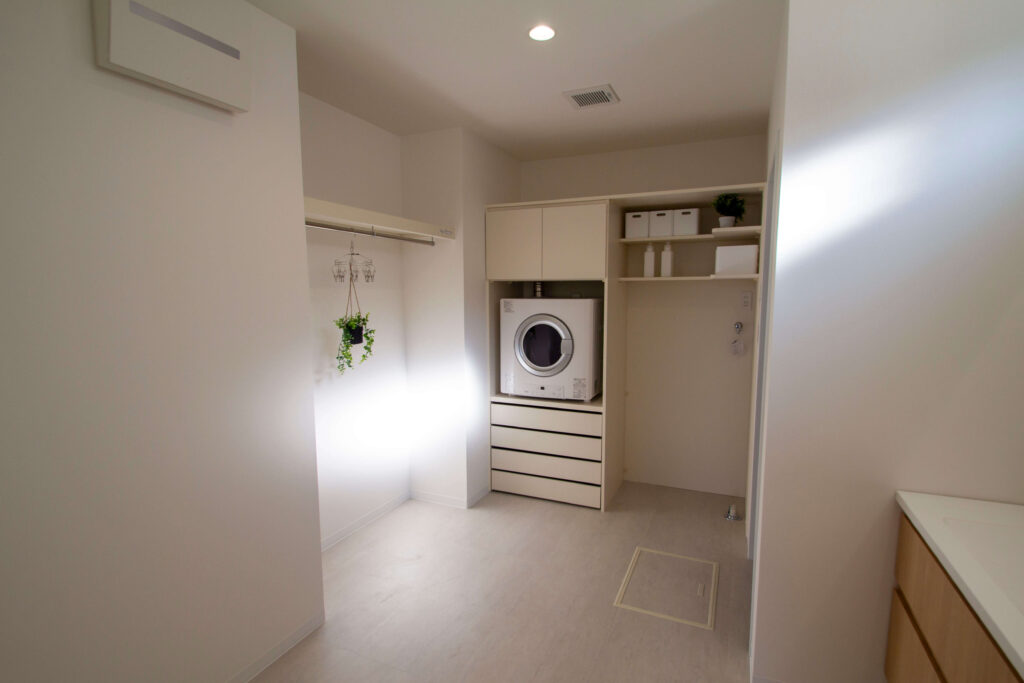 【早苗町】坪庭のある家